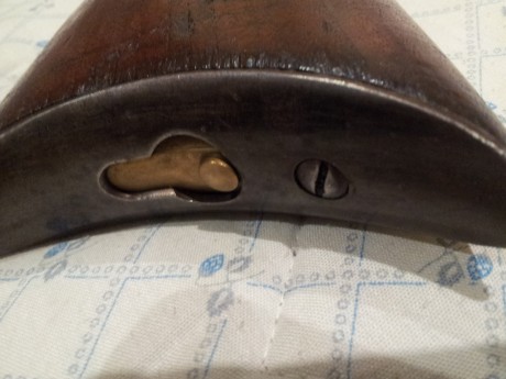 Estupendo Winchester de repetición modelo 1873. Su cañón es octogonal y este es el modelo deportivo, tiene 30