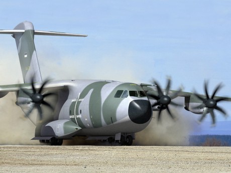 Pues eso, en este hilo pretendo deleitaros como amantes de los aviones de combate que sois muchos, con 50