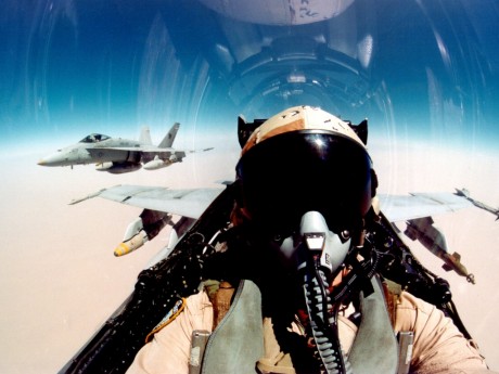 Pues eso, en este hilo pretendo deleitaros como amantes de los aviones de combate que sois muchos, con 60