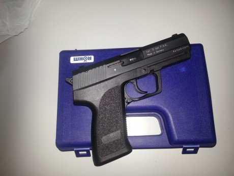 vendo detonadora rohm rg 96,(replica de la HK USP STANDARD),nueva sin estrenar.
viene con su maletin,libro 01