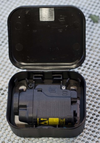 Vendo linterna y puntero láser de la marca GLOCK mod. GTL21.
Linterna de alta potencia XENON de 70 lúmenes
Láser 02