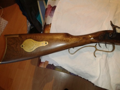 Bien, pues estoy buscando estas cuatro diferentes armas:
- Una pistola para la modalidad de standard del 10