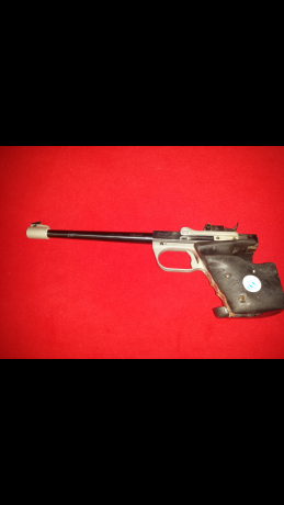 Va de maravilla, ideal para iniciarse en pistola libre, la envio con maletin,200 € mas portes si los hubiera, 00