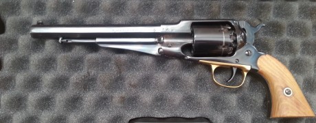 Revólver Santa Bárbara Remington 1858 New Model Army .44 En muy buen estado, hecho en los años 70 con 02