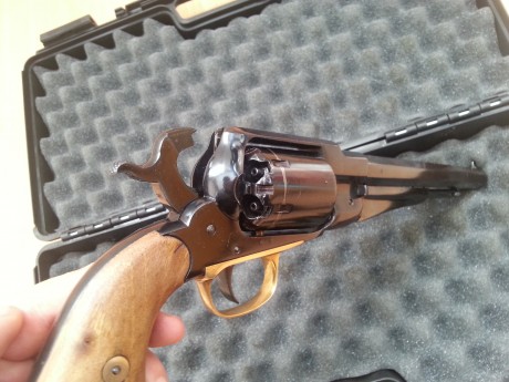 Revólver Santa Bárbara Remington 1858 New Model Army .44 En muy buen estado, hecho en los años 70 con 01