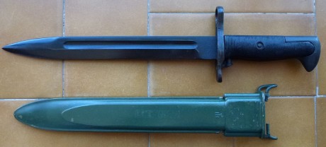 Hola a todos, pongo en venta la siguiente bayoneta de coleccionista.

-Bayoneta del fusil M1 Garand, rara 01