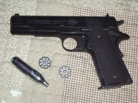 Hola buenas,
pongo a la venta una colt government 1911 A1 en perfecto estado de todo,bien cuidada
tambien 02