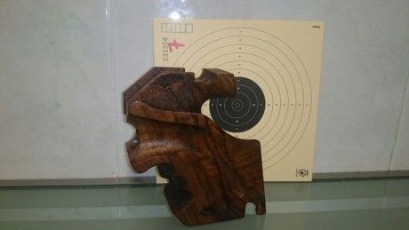 Hola,

vendo una cacha para pistola Morini electrónica.

Talla D, para cdete o similar.

Precio 75€+gastos 00