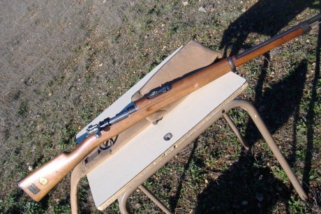 Buenos días, señores:

Vendo Fusil Carl Gustav, calibre 6,5 x 55 del año 1.913, año anterior al comienzo 62