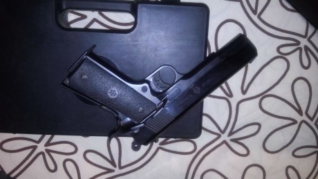 Vendo magnifico "hierro" 9mm...Norinco NP28..en perfectas condiciones...150€ + portes..654180770 02