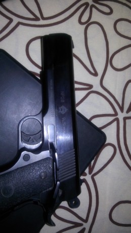 Vendo magnifico "hierro" 9mm...Norinco NP28..en perfectas condiciones...150€ + portes..654180770 01