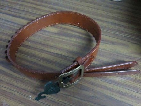 Oferta, fundas para pistola de Galco.
Funda de revolver Texas Ranger stile para Ruger Vaquero y otros 02