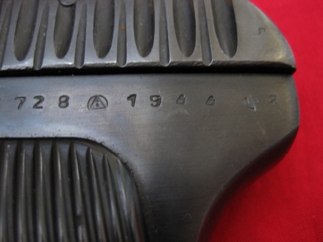 Con mucha pena pongo a la venta esta Tokarev TT33 de la Segunda Guerra Mundial, es una pieza de colección 22