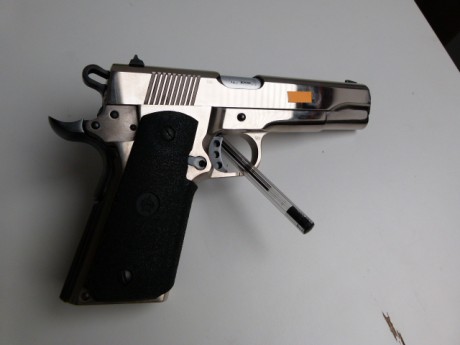 Buenas,

Cambio el arma arriba señalada por Glock 19 o Hk USP compact + diferencia en euros preferiblemente 00