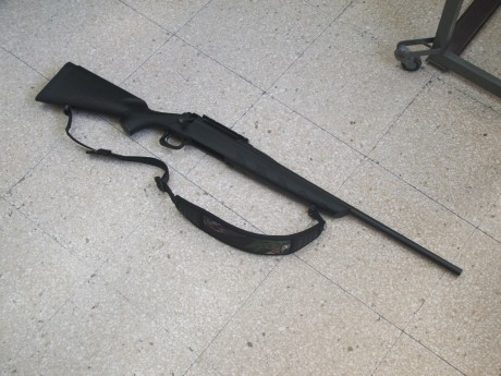  20150112_165432.jpg  20150112_165338.jpg Rifle de cerrojo REMINGTON 770
 
 Una mejora del famoso modelo 11