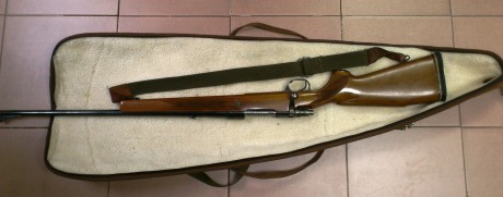 En venta rifle Santa Barbara de Luxe, cal. 308, en buen estado, funda de regalo
precio 400 euros 00
