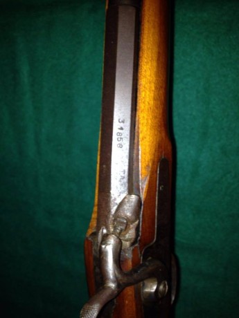 Un amigo yankee tiene esta joya en casa, podéis ayudar a encontrar información? 01