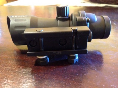 Vendo visor POSP 8x42 con monturas tipo Weaver. Retícula mil Dot con iluminación. Precio 150€ mas transporte, 22