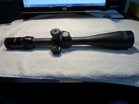  VENDIDO Es un visor de muy buena calidad, 10X40X56, con tubo de 30 m/m, mejor que el famoso Weawer T36, 10