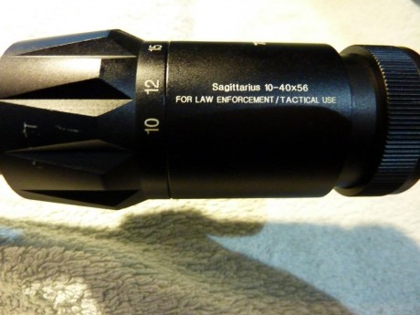  VENDIDO Es un visor de muy buena calidad, 10X40X56, con tubo de 30 m/m, mejor que el famoso Weawer T36, 20