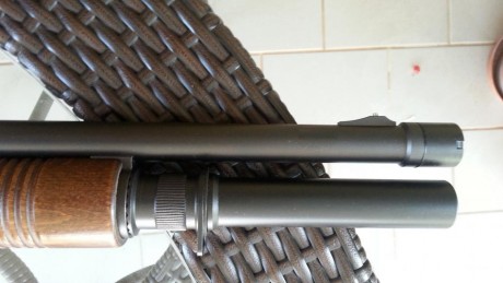 Lo dicho, busco culata con grip y prolongador de cargador, para escopeta de corredera Franchi, como estos: 01