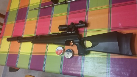 Un amigo me ha pedido que le ponga en venta esta carabina:
Hatsan at44 cal.4'5 monotiro
Visor 3-9×40 compacto 00