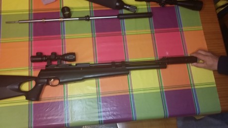 Un amigo me ha pedido que le ponga en venta esta carabina:
Hatsan at44 cal.4'5 monotiro
Visor 3-9×40 compacto 10