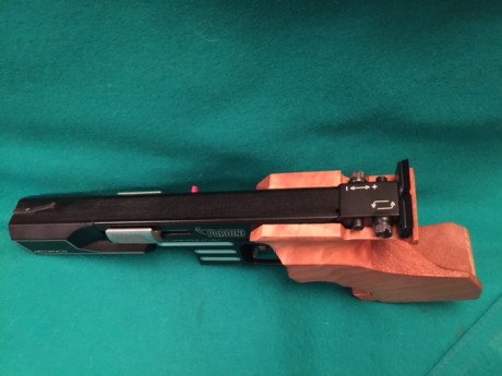 Completamente nueva , poquísimos tiros . Cacha talla M . Ver y probar en Zaragoza . 1100 € . 00