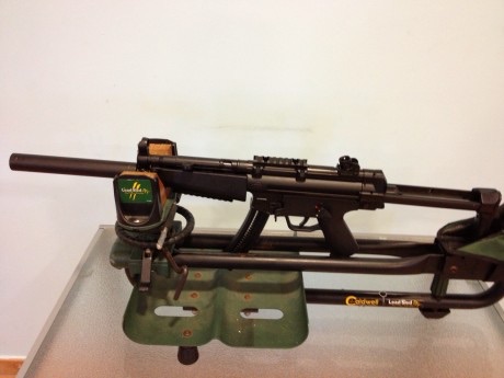 Vendo carabina gsg5 poco uso dos culatas y2cargadores precio 350+portes esta en Cantabria gracias 00