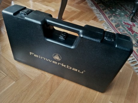 Pues eso, que vendo o cambio por alguna otra arma de mi interés, esta estupenda pistola de Feinwerkbau, 30