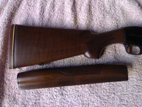   Vendo Benelli Super 90:Cañon de 70cm,5 polichokes 1-2-3-4 y Cln,Maderas recien restauradas,Punto de 12