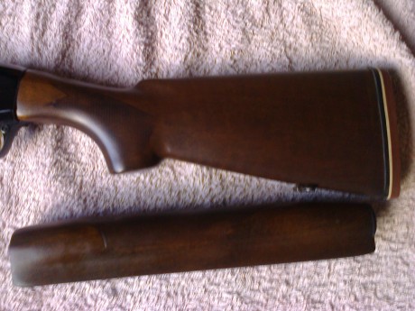   Vendo Benelli Super 90:Cañon de 70cm,5 polichokes 1-2-3-4 y Cln,Maderas recien restauradas,Punto de 11