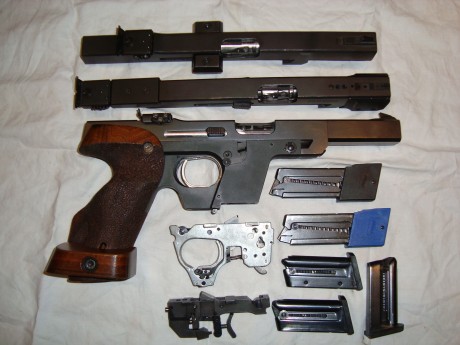   VENDIDA  SE VENDE WALTHER GSP ,MAGNIFICA HACIENDO BUENAS PUNTUACIONES, LLEVA CALIBRES 22C, 22LR Y 32 02