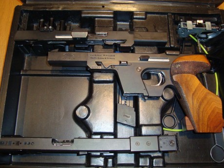  VENDIDA  SE VENDE WALTHER GSP ,MAGNIFICA HACIENDO BUENAS PUNTUACIONES, LLEVA CALIBRES 22C, 22LR Y 32 01
