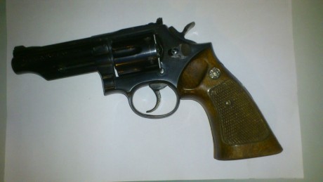 VENDO  REVOLVER LLAMA  COMANCHE 2 ,  100 EUROS .  ESTAN GUIADO EN  F.


TAMBIEN  LO CAMBIO POR ESCOPETA 02