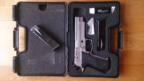   *****VENDIDA*****  **Vendo pistola de alta gama marca sig sauer modelo p226 x-five allround, calibre 02