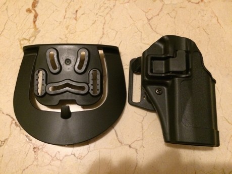 Se vende funda Blackhawk Serpa Concealment Holster para pistola Smith & Wesson MP 9, es para diestros 01