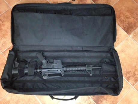 Vendo sabre M4 con cañon heavy barrel de 16", dos cargadores de 20 disparos, funda tactica blackhawk 02