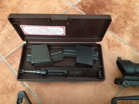 Vendo sabre M4 con cañon heavy barrel de 16", dos cargadores de 20 disparos, funda tactica blackhawk 01