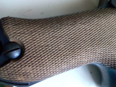 Hola a todos, que me recomendais para limpiar,y que aceite usariais ,luego, para restaurar unas cachas 00