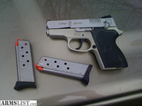 pistola calibre 9mm prb en perfecto estado muy nueva color acero con sus dos cargadores de 7 cartuchos 01