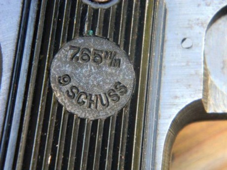 Hace unos días encontré por casualidad en una web extranjera un arma a la venta que hacía muchos años 131