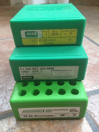 Vendo varios juegos de Dies de los siguientes Calibres:

  222. Rem:   De la marca RCBS. Usados, pero 00