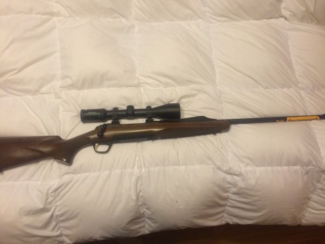 Vendo equipo completo completamente nuevo compuesto por rifle browning x BOLT hunter de cerrojo calibre 02