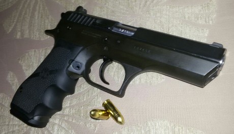   Hola chicos, como aun no me ha tocado el gordo y no puedo tener todo lo que quiero, tengo que poner 12