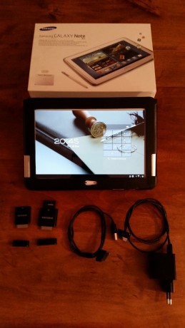 Vendo Samsung Galaxy Note 10.1 3G blanco con 32Gb de memoria interna. El tablet es libre de fabrica, para 01