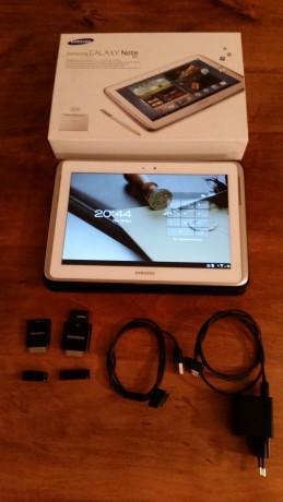 Vendo Samsung Galaxy Note 10.1 3G blanco con 32Gb de memoria interna. El tablet es libre de fabrica, para 00
