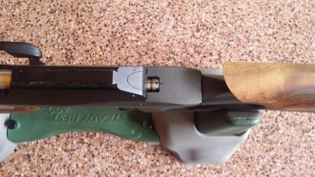 Se vende steyr lg110 hp 4.5 con  carrillera ajustable en altura
y seta todo de artesania.
La doy con maleta 12