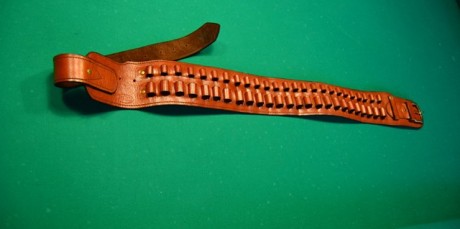 SE VENDE RIFLE MARLIN DE PALANCA, CAL. 30-3 VENDIDO!!!!. SE HA IDO PARA TOLEDO.  LA VERDAD ES QUE ESTABA 00