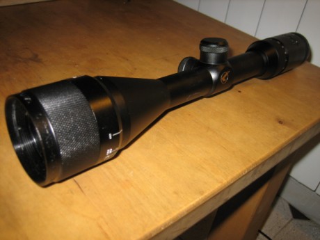 Vendo estas cosillas: 

1 Visor Gamo Matrik 4-12x44 AO......50€
2 Monturas UTG de pulgada , altas , monopieza....... 01
